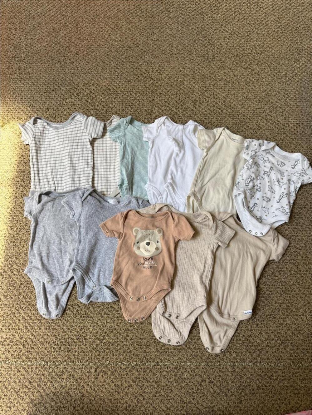 12 baby short sleeve bodysuits onesies